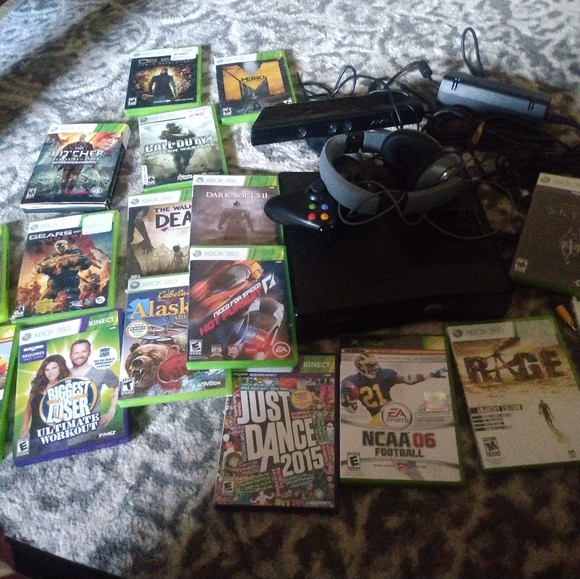 XBox 360 - Picture 7 of 7